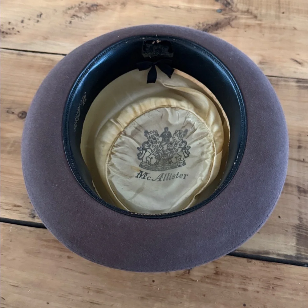 McAllister Brown Wool Felt Pork Pie Hat w/ Ribbon Band & Feather - Picture 5 of 7